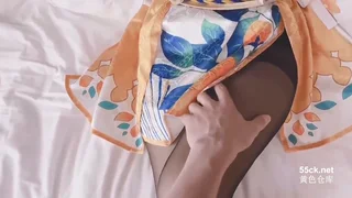 스타킹 찢고 꾹꾹 찍어대는 암캐 (동양야동,아시아야동)