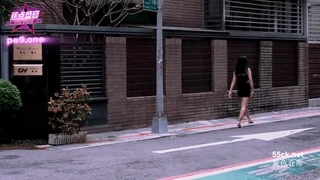 초대남 자지에 만족스러워하는 암캐 (동양야동,아시아야동)