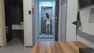 일반-누드로 배달원 마중 나가는 년 (한국야동,국산야동,한국야동 실시간)